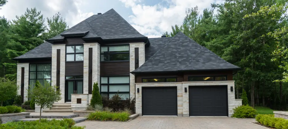 Custom Home vs. Spec Home in Texas: Which Is Right for High-End Buyers? Custom Home vs. Spec Home in Texas: Which Is Right for High-End Buyers?